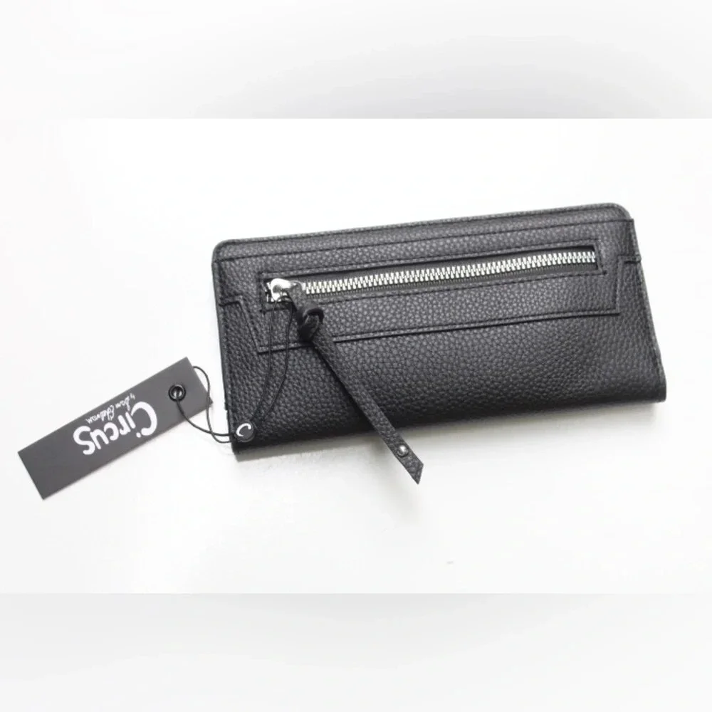 NWT Sam Edelman wallet
